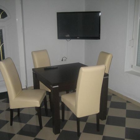 Guest House Vila Mimoza Ulcinj Ngoại thất bức ảnh