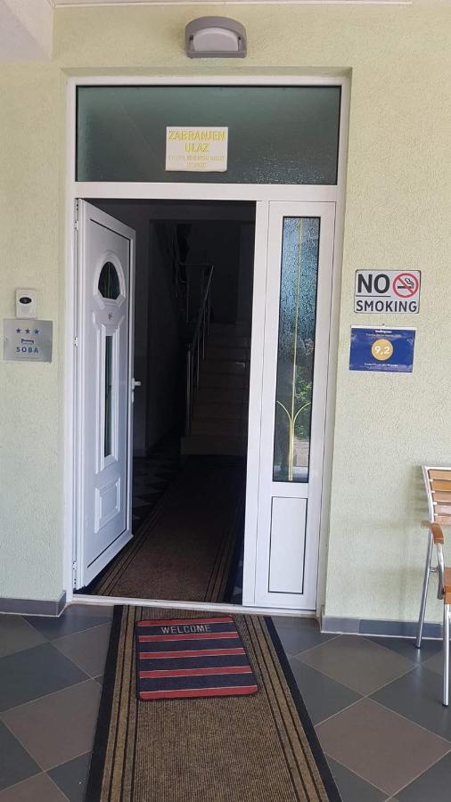 Guest House Vila Mimoza Ulcinj Ngoại thất bức ảnh