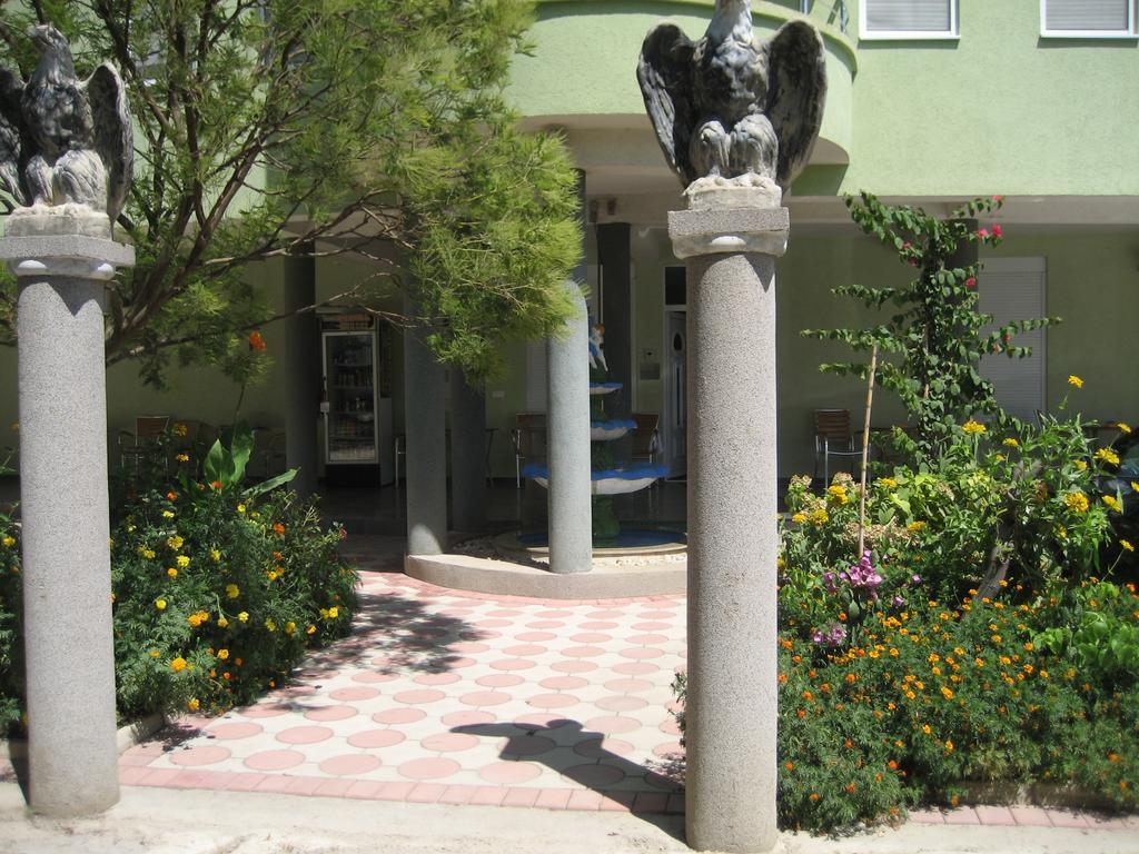 Guest House Vila Mimoza Ulcinj Ngoại thất bức ảnh