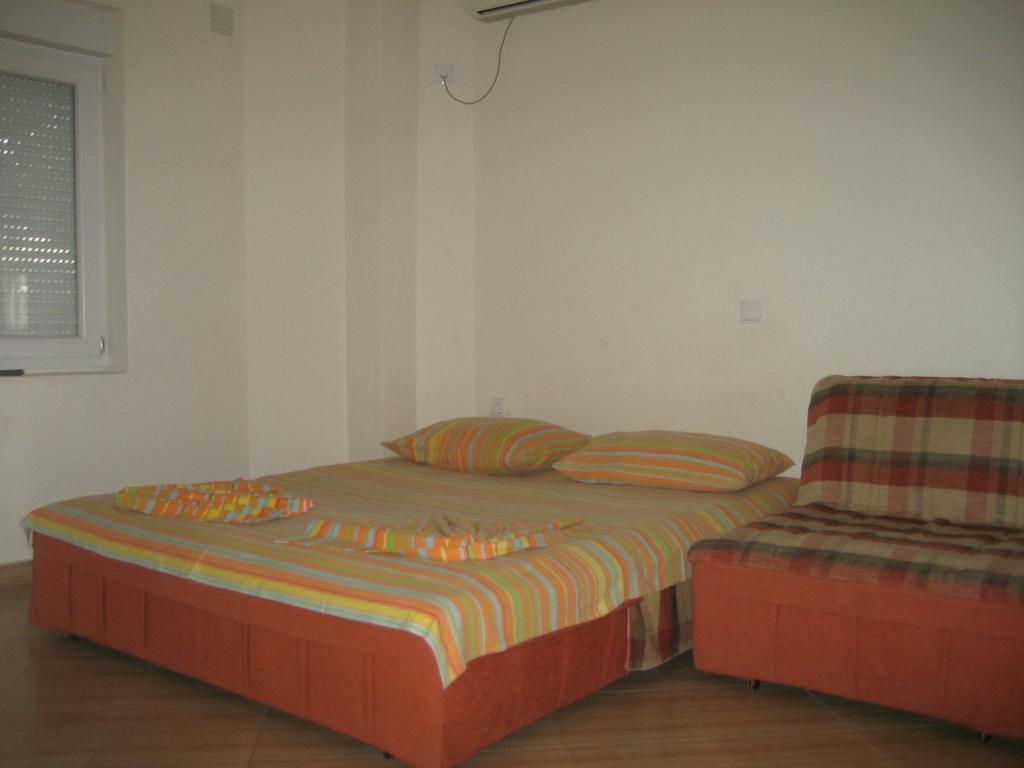 Guest House Vila Mimoza Ulcinj Ngoại thất bức ảnh