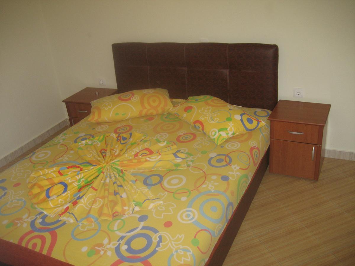 Guest House Vila Mimoza Ulcinj Ngoại thất bức ảnh