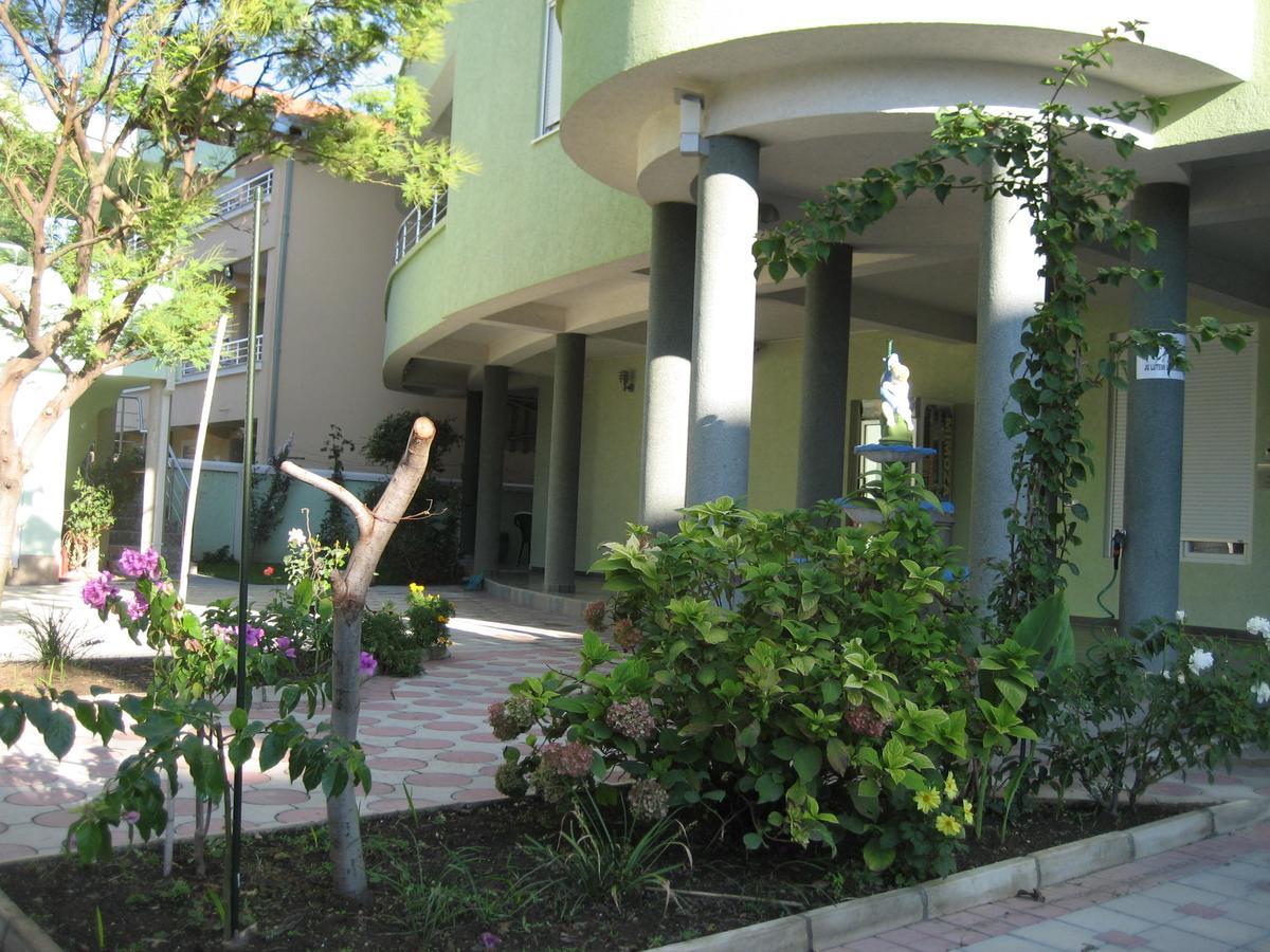 Guest House Vila Mimoza Ulcinj Ngoại thất bức ảnh