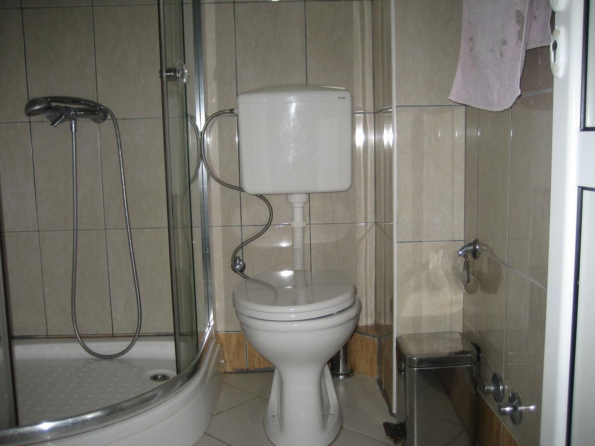 Guest House Vila Mimoza Ulcinj Ngoại thất bức ảnh